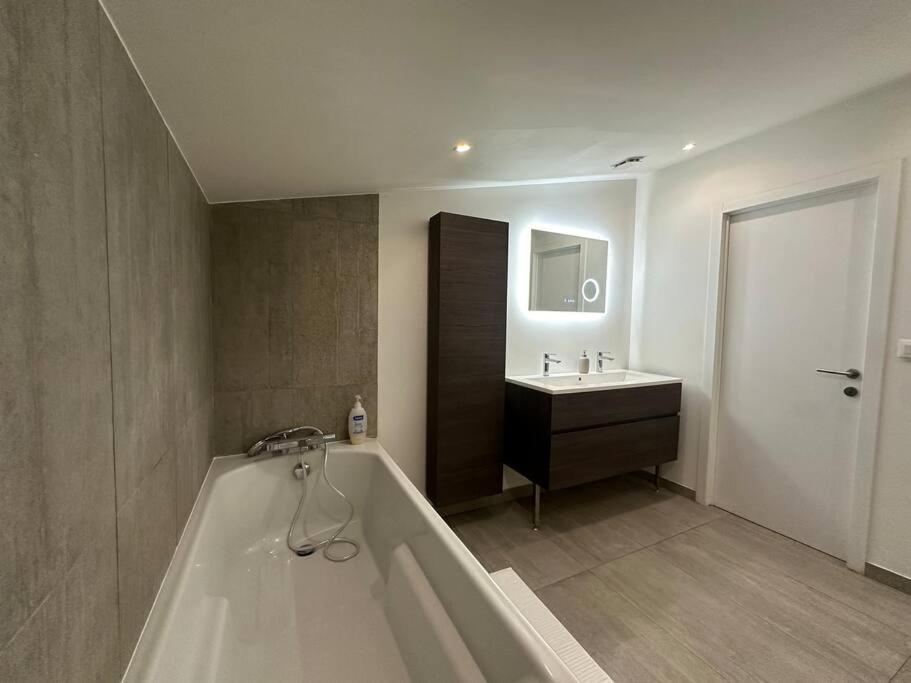 Villa La Conserverie, Espace Et Modernite *