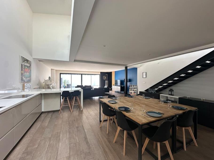 Villa La Conserverie, Espace Et Modernite Reims